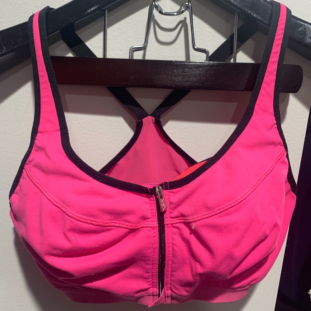 Victoria’s Secret Sports bra 36c, firm hold
